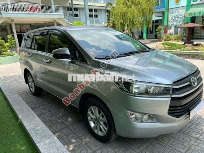 Toyota Innova 2.0E 2019