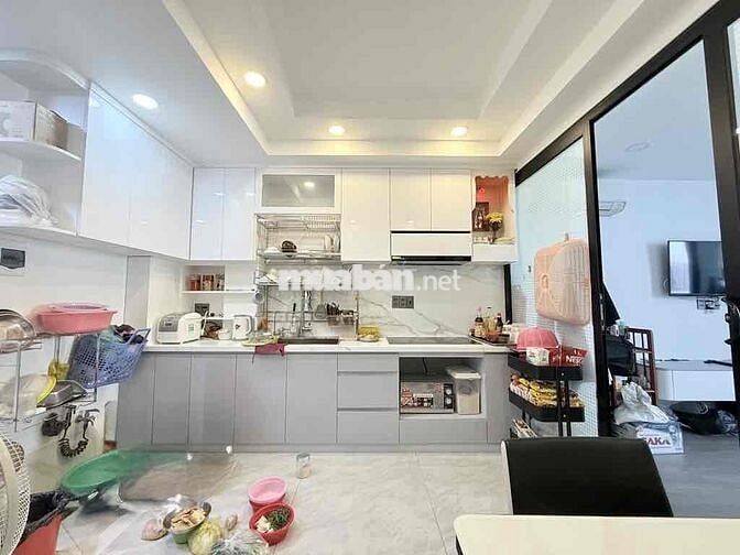 NHÀ MẶT TIỀN THÍCH QUẢNG ĐỨC - F5 - PHÚ NHUẬN