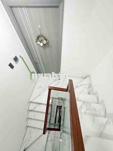 NHÀ MẶT TIỀN THÍCH QUẢNG ĐỨC - F5 - PHÚ NHUẬN