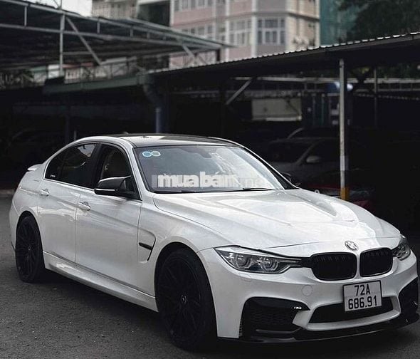 BMW 3 Series 2015 320i - 85000 km đồ chơ nhiều