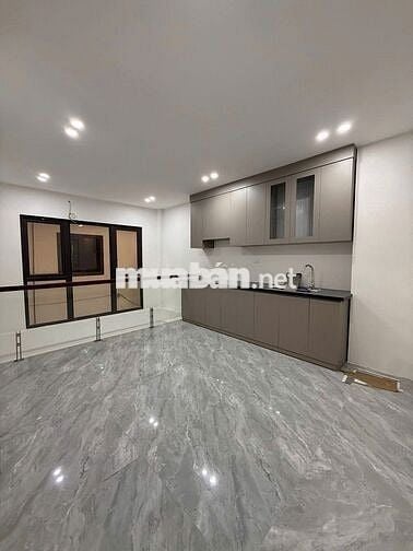 📢📢📢Nhà Mới 6 Tầng Mặt Cổ Linh đi vào 20m Đẹp Như Hình