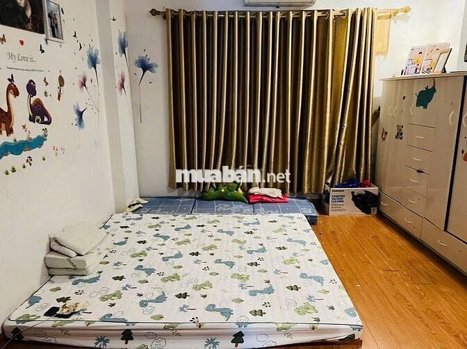 Nhà 4.5 tầng ô tô lùi vào cửa Thạch Bàn – 4.x tỷ