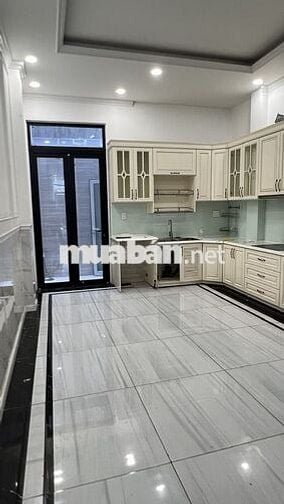 NHÀ 5 TẦNG - THANG MÁY - NGAY AEON - HXT- SÁT CÔNG VIÊN - NHỈNH 11 TỶ
