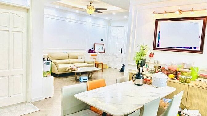 Chính chủ Bán căn hộ chung cư mặt phố - Tòa cán bộ Vinaconex -Cực hiếm