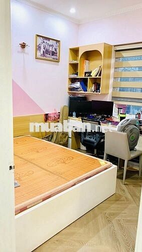 Chính chủ Bán căn hộ chung cư mặt phố - Tòa cán bộ Vinaconex -Cực hiếm