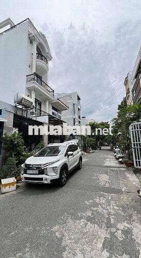NHÀ 5 TẦNG - THANG MÁY - NGAY AEON - HXT- SÁT CÔNG VIÊN - NHỈNH 11 TỶ