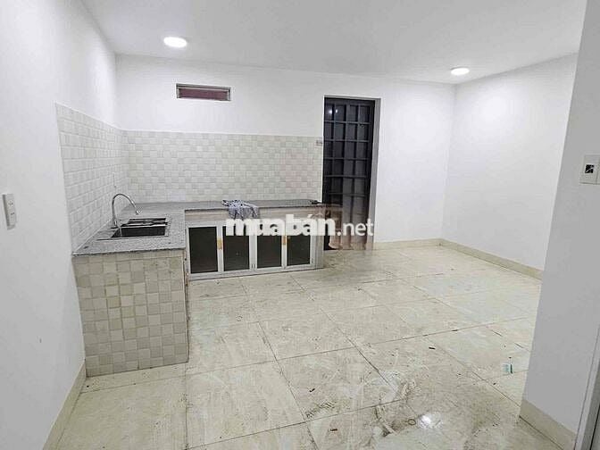 KHO 351M2 MT NGUYỄN TẤT THÀNH 2 TẦNG 4PN