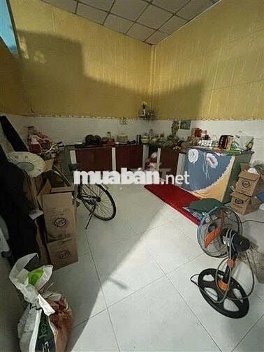 Hẻm Hòa Bình, Sát Đầm Sen, 2 tầng, nhà cũ, giá bao tốt, ngang 6,9m
