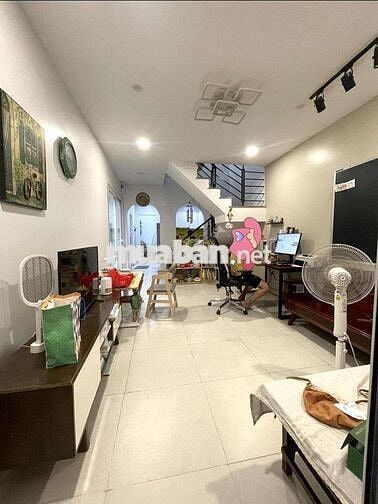TÂN SƠN NHÌ TÂN PHÚ - 2 TẦNG CÒN MỚI ĐẸP - 63M² -  3PN -