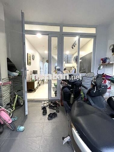 TÂN SƠN NHÌ TÂN PHÚ - 2 TẦNG CÒN MỚI ĐẸP - 63M² -  3PN -