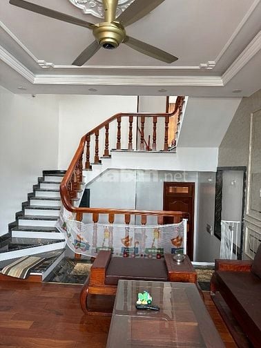 sỡ hữu căn nhà tâm huyết nội thất gỗ cao cấp. nhanh tay mới kịp