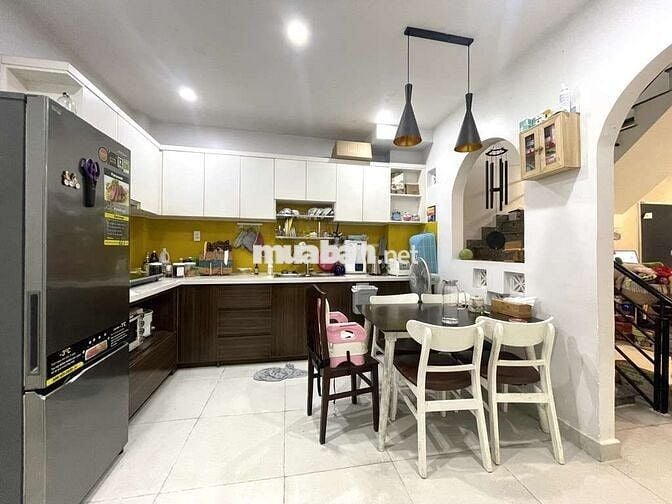TÂN SƠN NHÌ TÂN PHÚ - 2 TẦNG CÒN MỚI ĐẸP - 63M² -  3PN -