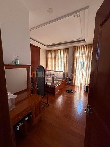 sỡ hữu căn nhà tâm huyết nội thất gỗ cao cấp. nhanh tay mới kịp