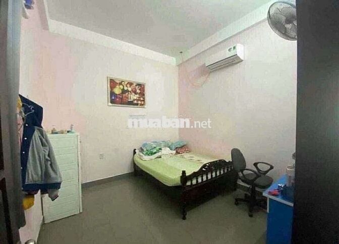 NHÀ 3 TẦNG ĐƯỜNG VŨ QUỲNH, SÁT BIỂN, 4PN, CÓ NỘI THẤT
