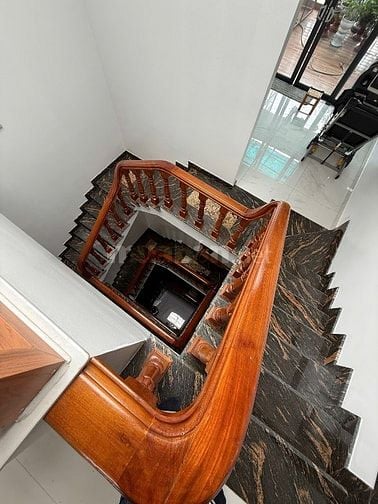 sỡ hữu căn nhà tâm huyết nội thất gỗ cao cấp. nhanh tay mới kịp