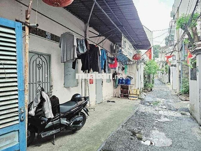 NHÀ CẤP 4 CẠNH ĐH SƯ PHẠM KỸ THUẬT, LINH CHIỂU, DT: 7,8x10m, GIÁ 4,8 t