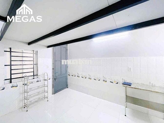 phòng Có Gác ngay CẠNH HUFLIT BA GIA ở 4 NGƯỜI THẢ GA