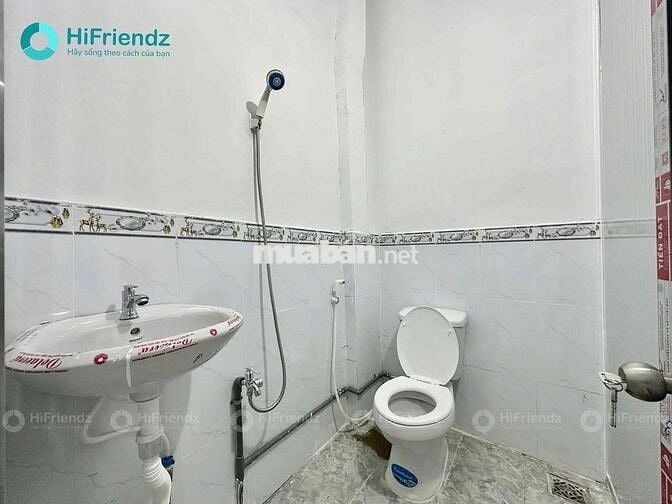 phòng mới xây trống sẵn gần satra mall phạm hùng