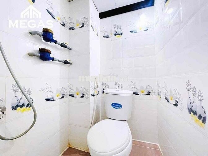 phòng Có Gác ngay CẠNH HUFLIT BA GIA ở 4 NGƯỜI THẢ GA