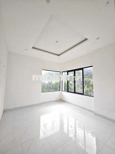 NHÀ SÂN VƯỜN RỘNG 200M2 GẦN KCN TRÀ NÓC