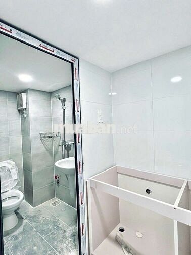 Thang máy, hầm xe, sạch đẹp thoáng, an ninh giờ tự do, gần bến xe Q8
