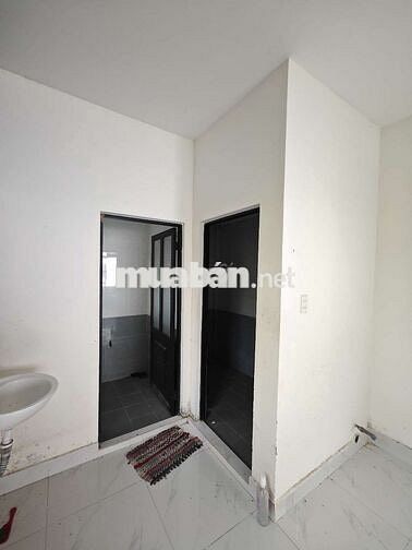 NHÀ SÂN VƯỜN RỘNG 200M2 GẦN KCN TRÀ NÓC