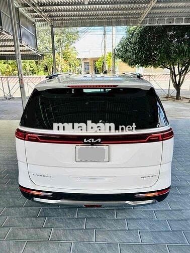 Kia Carnival 2022 2.2D Signature Km: 32.000