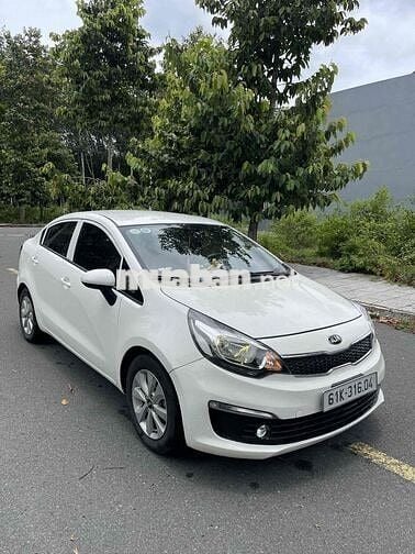 Kia Rio 2015 1.4 MT Sedan - 81000 km