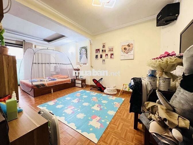 Oto- Lô góc: Đống Đa 38m 4 tầng Mt 5.5 hơn 11 tỷ. LH: ***