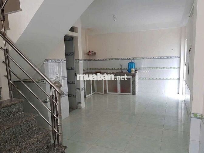 CHO THUÊ NHÀ 40M2 1 TRỆT LẦU 2PN 2WC HẺM XE HƠI 6M KẾ CẦU LONG KIỂNG
