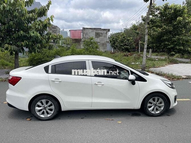 Kia Rio 2015 1.4 MT Sedan - 81000 km