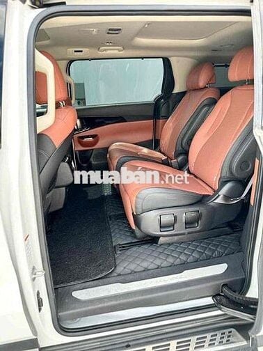 Kia Carnival 2022 2.2D Signature Km: 32.000