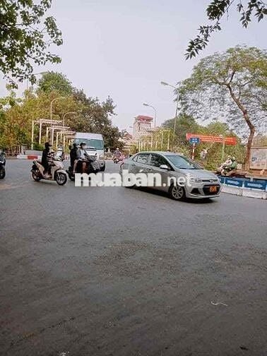 BÁN ĐẤT TẶNG GIẤY PHÉP XÂY DỰNG LẠC LONG QUÂN OTO TRÁNH 160M GIÁ 40 TỶ