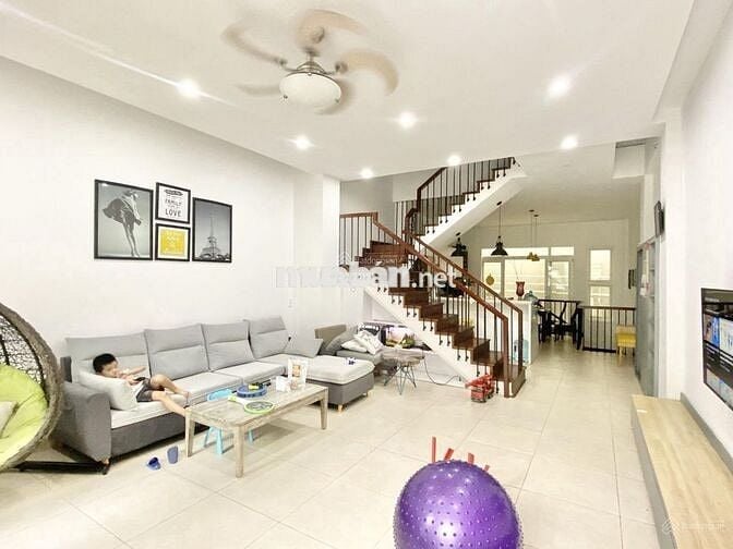 CHO THUÊ NHÀ HXH PHỔ QUANG_ 5X20M_ TRỆT 3 LẦU SẴN MÁY LẠNH