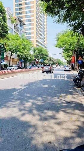 BÁN ĐẤT TẶNG GIẤY PHÉP XÂY DỰNG LẠC LONG QUÂN OTO TRÁNH 160M GIÁ 40 TỶ
