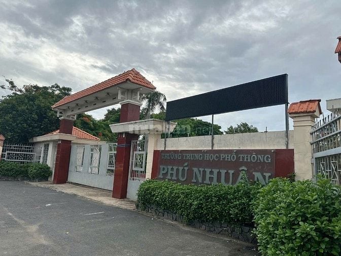 Bán nhà trọ 5lầu hầm HXH Phạm Văn Đồng 81m2 ngang 4.5m 12.5 tỷ sát TSN