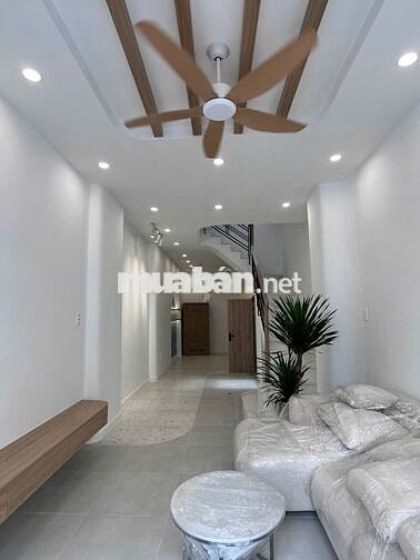 Bán gấp 3 tầng -Tân Quý-Tân Phú-hẻm 4m thông-DTSD 130m2-Giá 6.8 tỷ(TL)