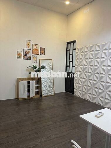 CHO THUÊ CĂN HỘ CÓ GÁC, CHDV 2 PN RỘNG 60M2, BẾP, WC RIÊNG GẦN SÂN BAY