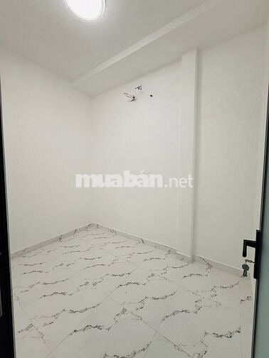 Bán nhà ngay đường Lê Văn Lương, Phước Kiểng. Giá 1 tỷ 680 triệu. SHR