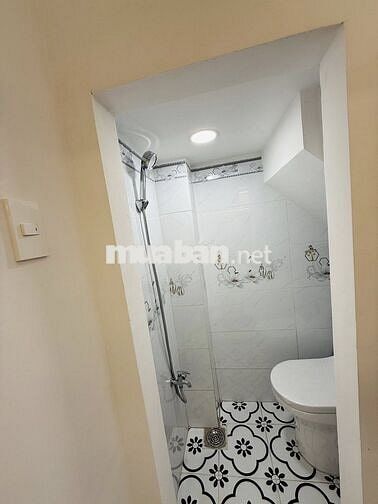 Bán nhà ngay đường Lê Văn Lương, Phước Kiểng. Giá 1 tỷ 680 triệu. SHR