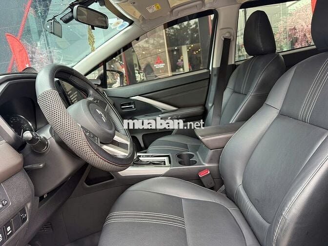Mitsubishi Xpander Pre 2023 - 20000 km