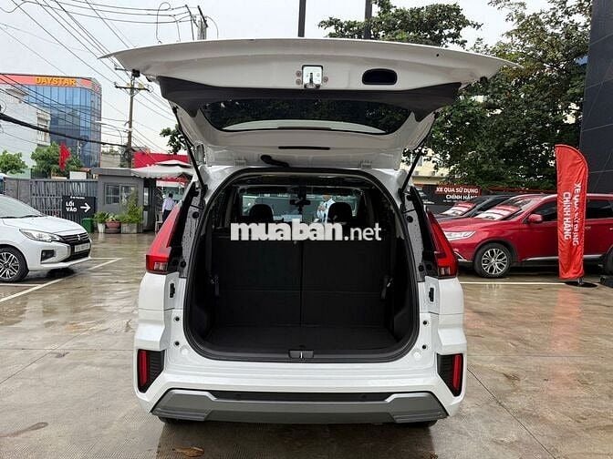 Mitsubishi Xpander Pre 2023 - 20000 km