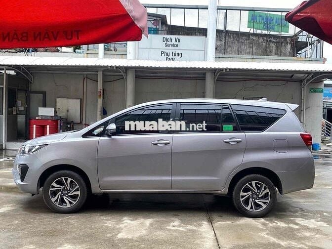 Toyota Innova 2024 E số sàn có thương thảo