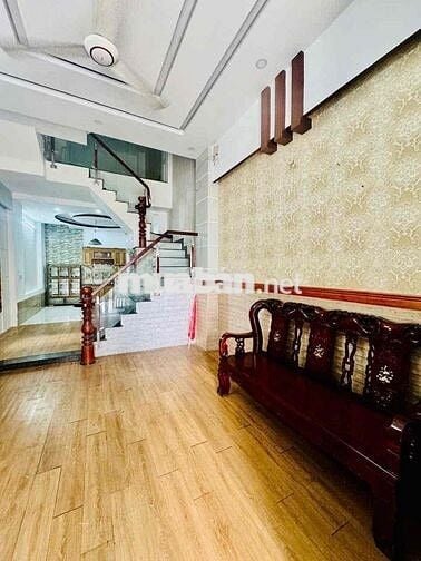 Nhà HXH 4PN, 4 WC Mới đẹp, Cách 100m Quang Trung