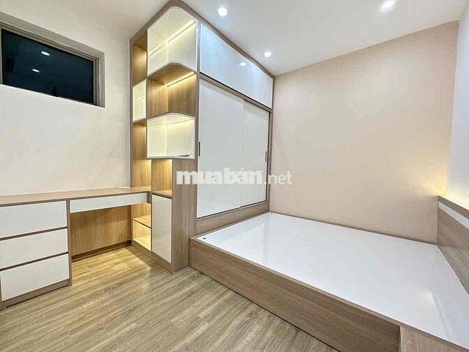 CĂN HỘ TẦNG ĐẸP VIEW THÀNH PHỐ CẦN BÁN GIÁ 2.9 TỶ