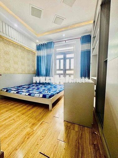 Nhà HXH 4PN, 4 WC Mới đẹp, Cách 100m Quang Trung