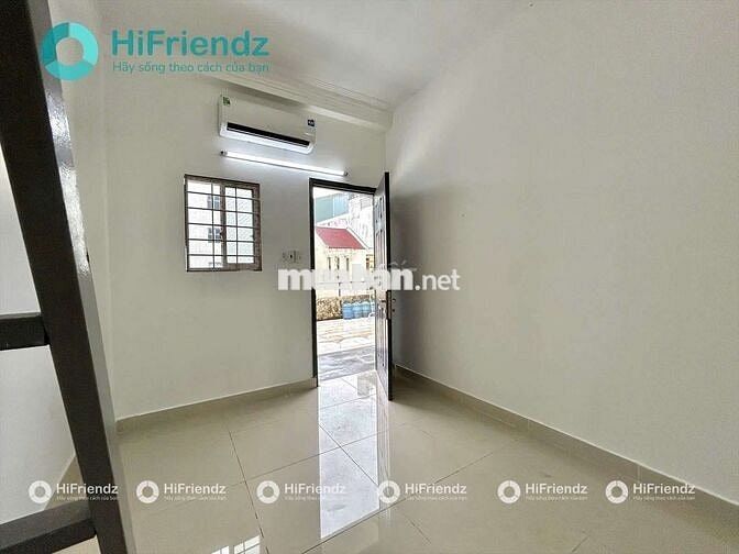Trống sẵn gần Học viện Hàng Không - ĐH Tài Nguyên Môi Trường ở 4 người