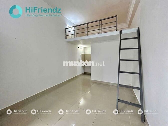 Trống sẵn gần Học viện Hàng Không - ĐH Tài Nguyên Môi Trường ở 4 người