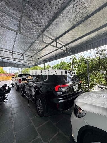 Ford Everest 2024 Titanium 2.0L 4x2 AT - 62000 km