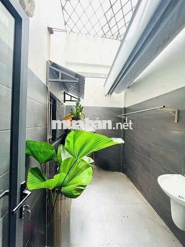 NHÀ CHO THUÊ:
TRỆT 2 LẦU MỚI ĐẸP
- FULL NỘI THẤT - KDC HỒNG LOAN